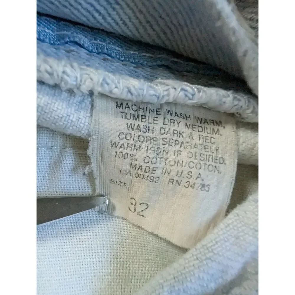 Lee VTG Jean Shorts Mens 32 Light Wash Distressed Y2K Made in USA Jorts Baggy